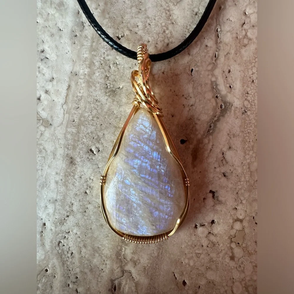 Tarnish Resistant Gold Grounding Copper African Moonstone Necklace Pendant+Cord - Picture 6 of 9